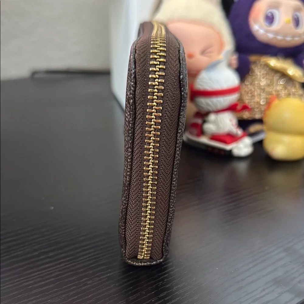 Michael Kors Brown Zip Wallet - Picture 4 of 8
